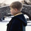 kevin-mccallister-home-alone-2-lost-in-new-york-blue-jacket-men
